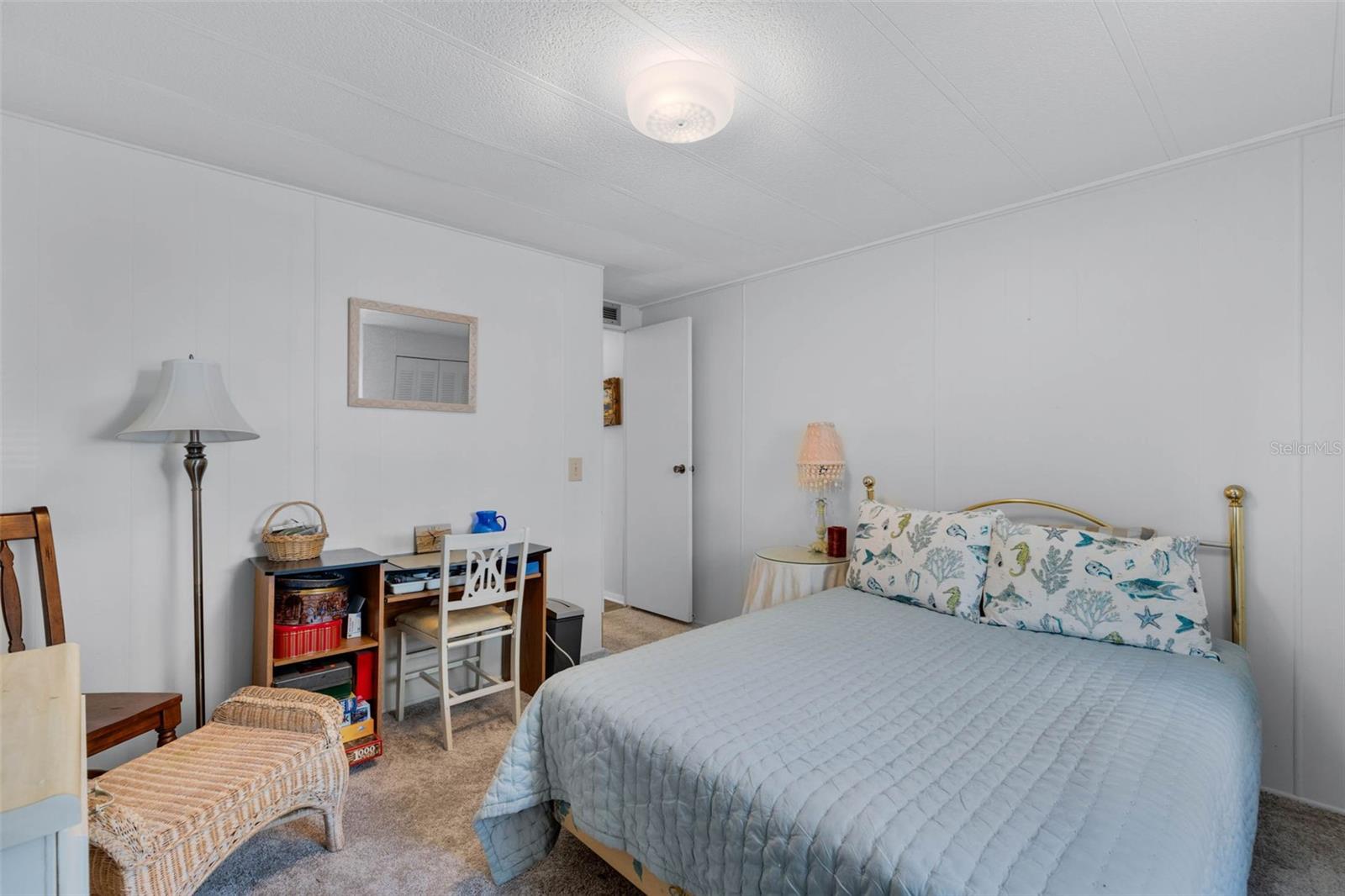 Image 32 of 53 For 8 Cocos Plumosa Drive A