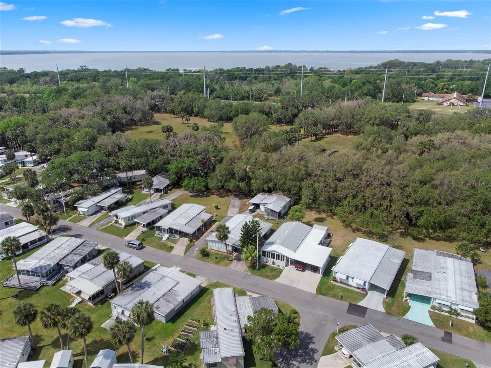 Image 41 of 53 For 8 Cocos Plumosa Drive A