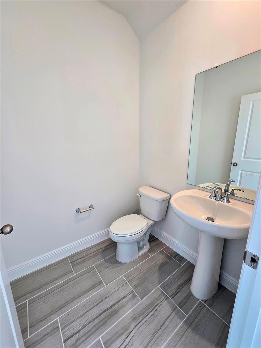 Image 8 of 37 For 2284 Hen Road