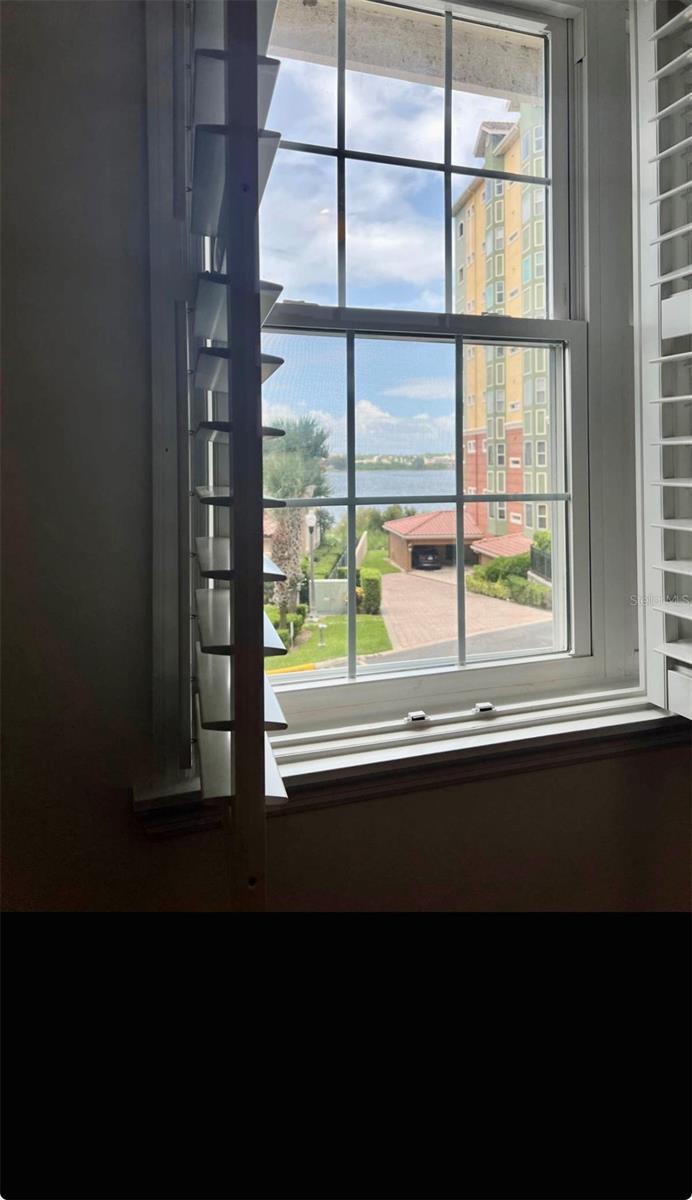 Image 48 of 58 For 8749 The Esplanade  10