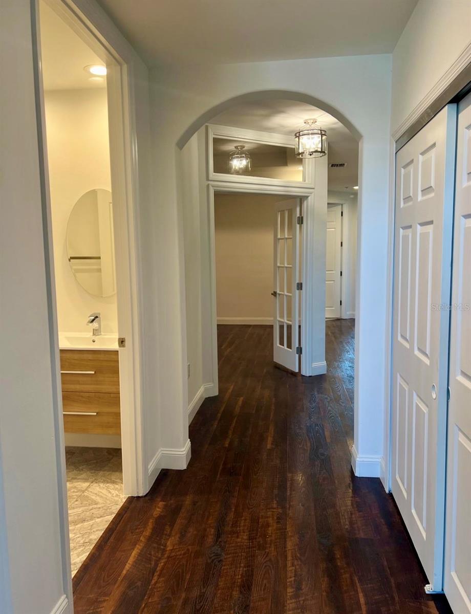 Image 50 of 58 For 8749 The Esplanade  10