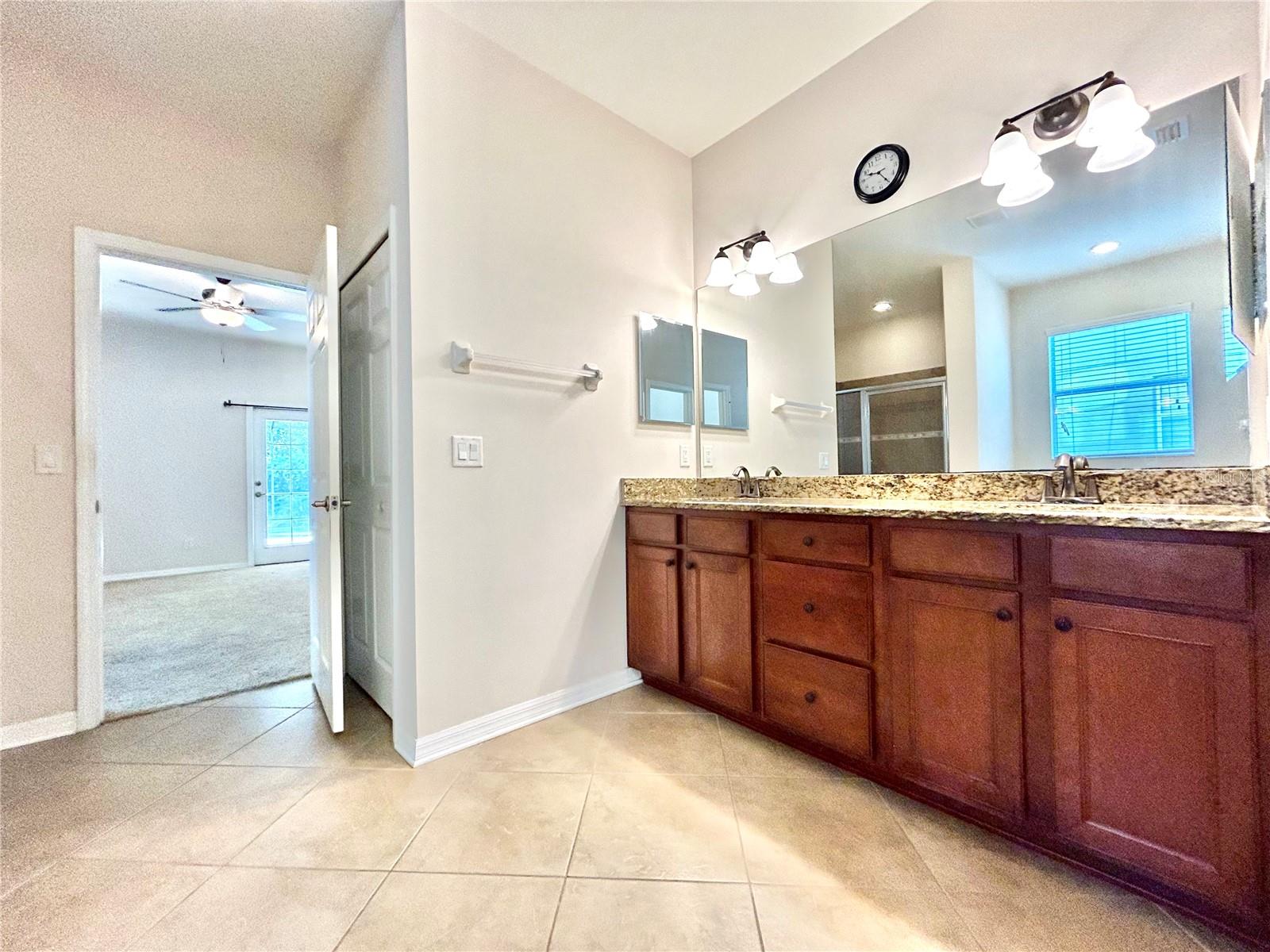 Image 32 of 50 For 11210 Roseate Drive