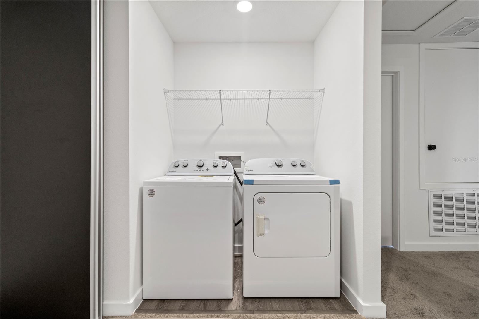 Image 15 of 21 For 3250 Energy Drive