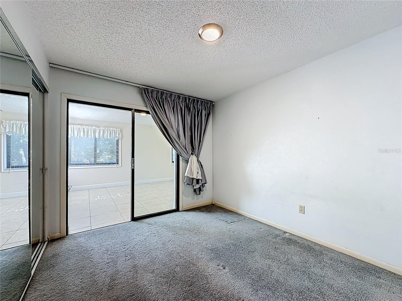 Image 28 of 39 For 2 Ferndale Lane