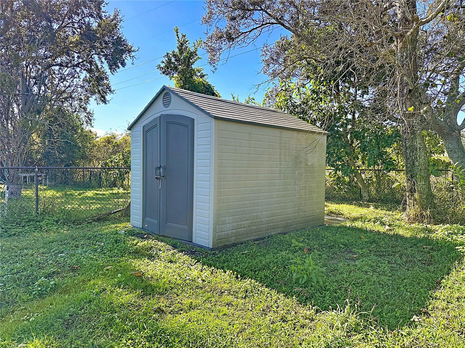 Image 34 of 39 For 2 Ferndale Lane