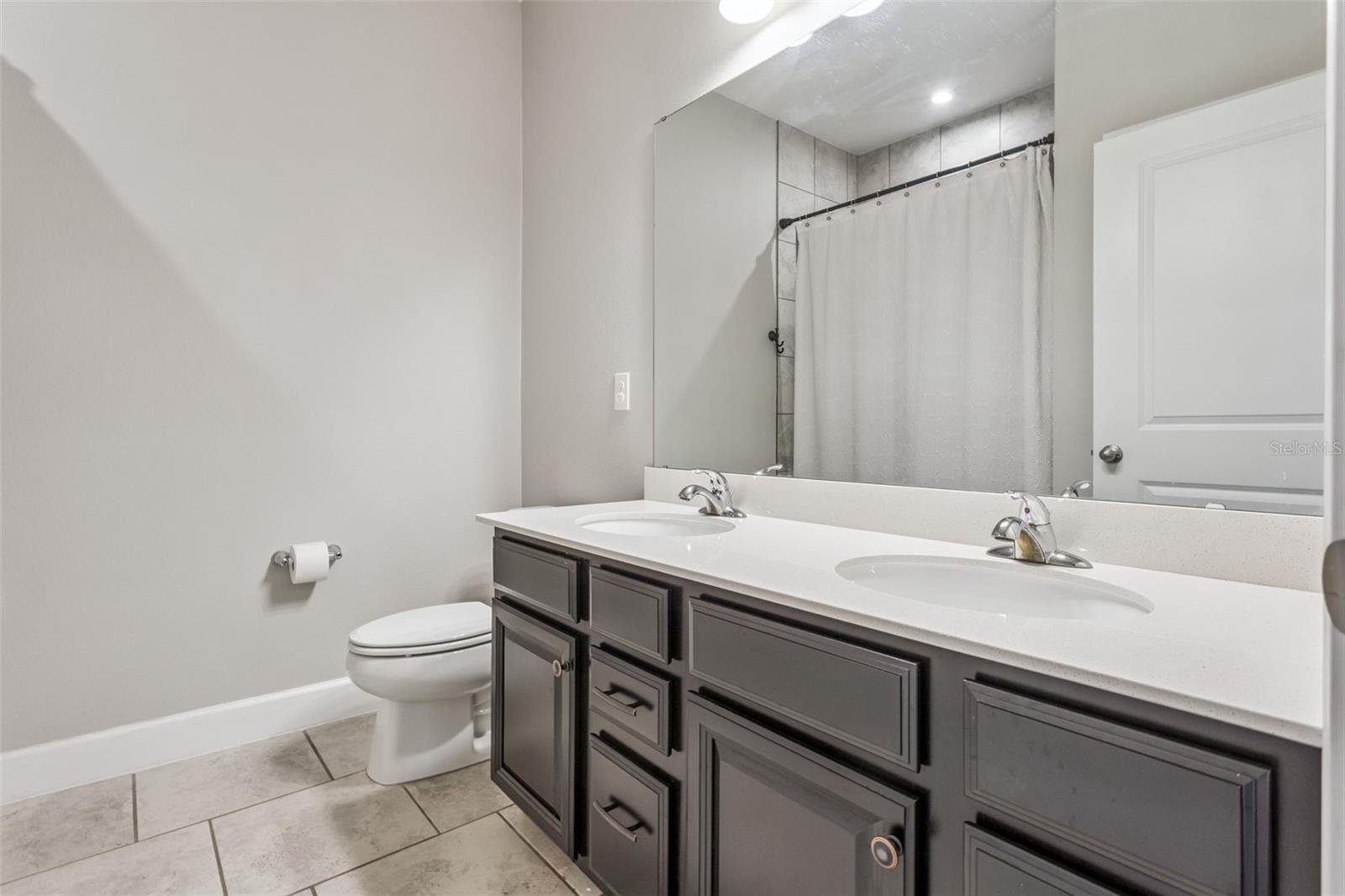 Image 14 of 27 For 297 Siesta Vista Court