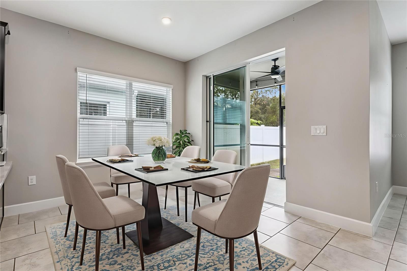 Image 21 of 27 For 297 Siesta Vista Court