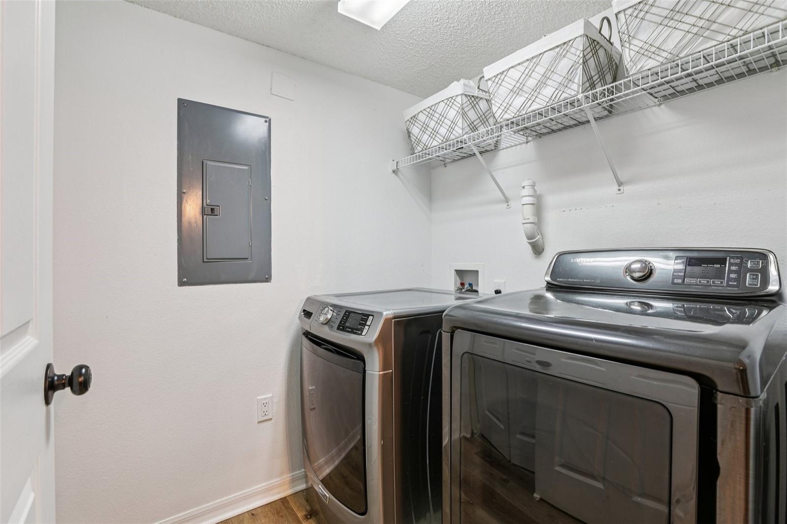 Image 11 of 33 For 8419 Crystal Cove Loop