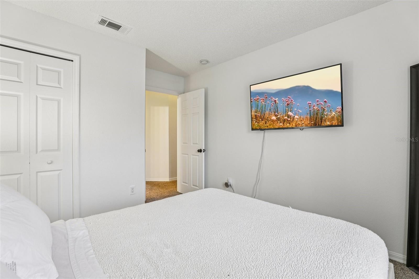 Image 16 of 33 For 8419 Crystal Cove Loop