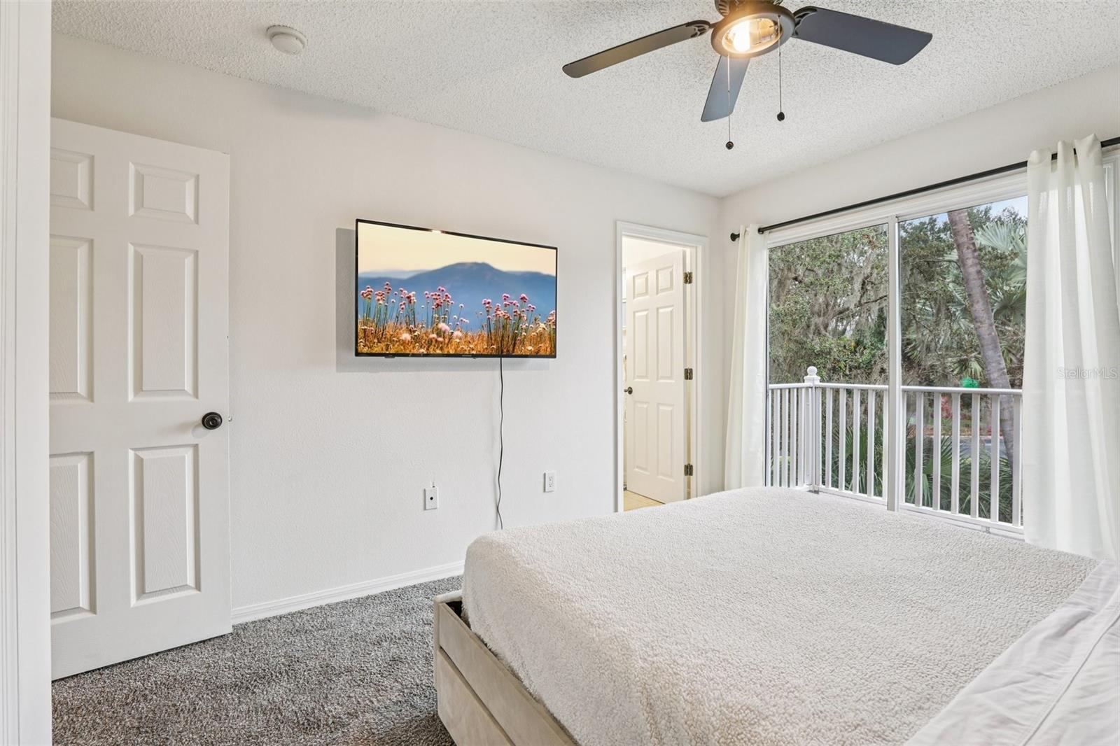 Image 20 of 33 For 8419 Crystal Cove Loop