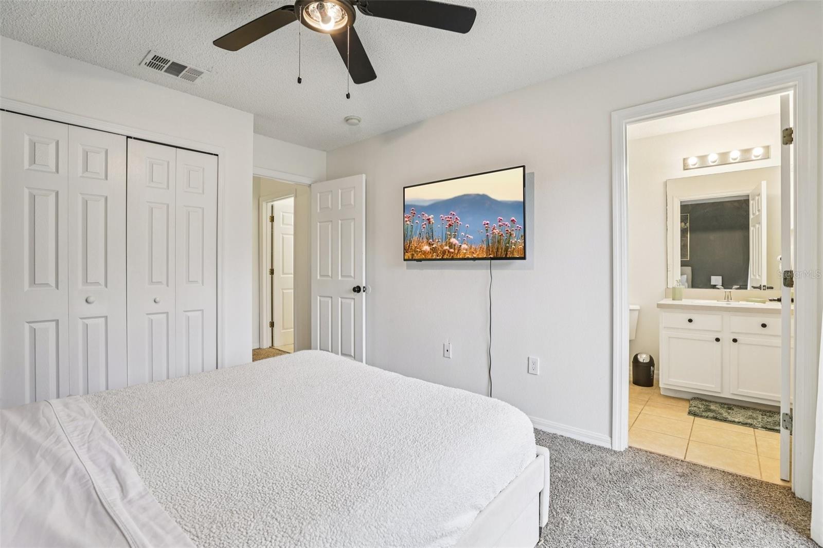 Image 21 of 33 For 8419 Crystal Cove Loop