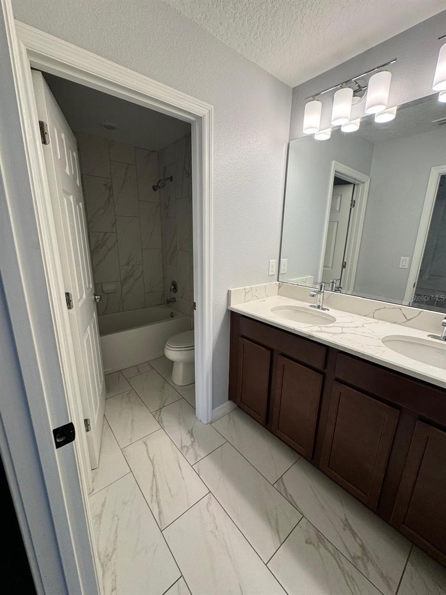 Image 20 of 26 For 420 Kestrel Drive