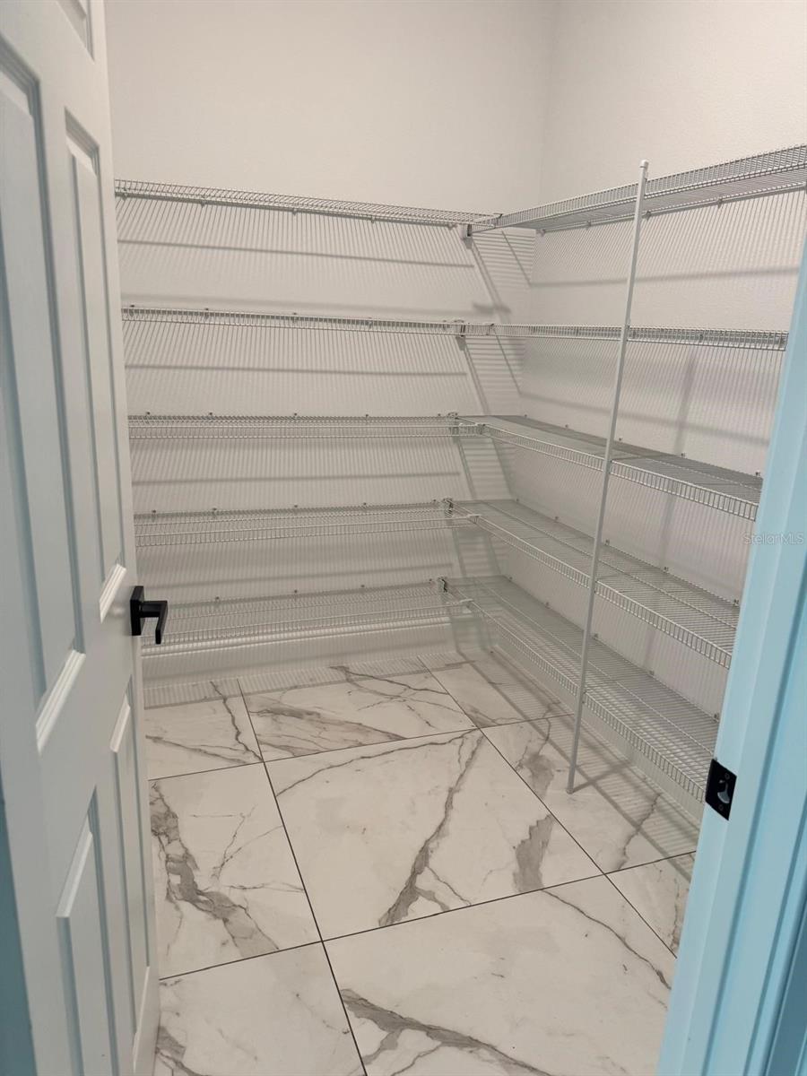 Image 7 of 26 For 420 Kestrel Drive