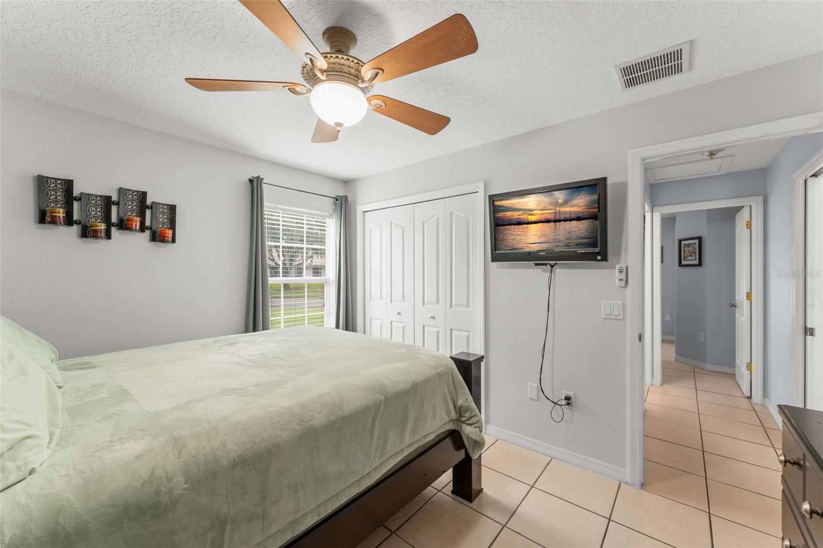 Image 22 of 49 For 2100 Wild Oak Court