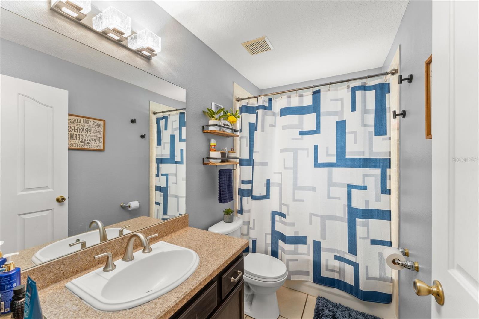 Image 23 of 49 For 2100 Wild Oak Court