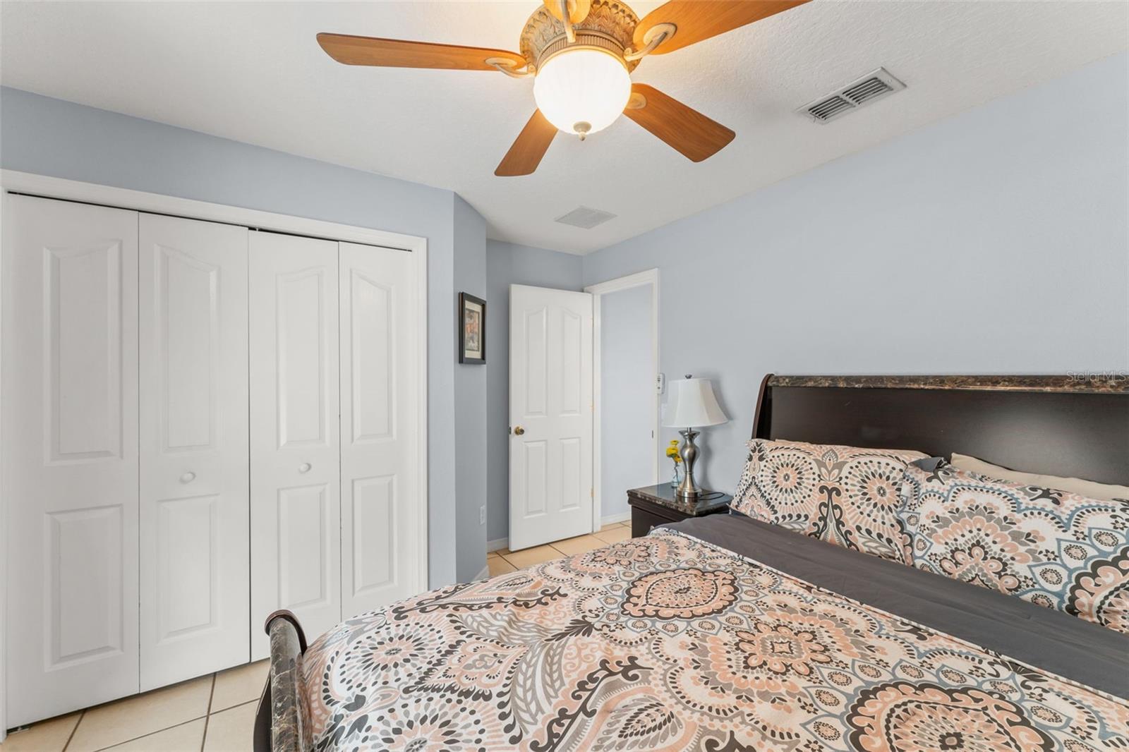 Image 25 of 49 For 2100 Wild Oak Court