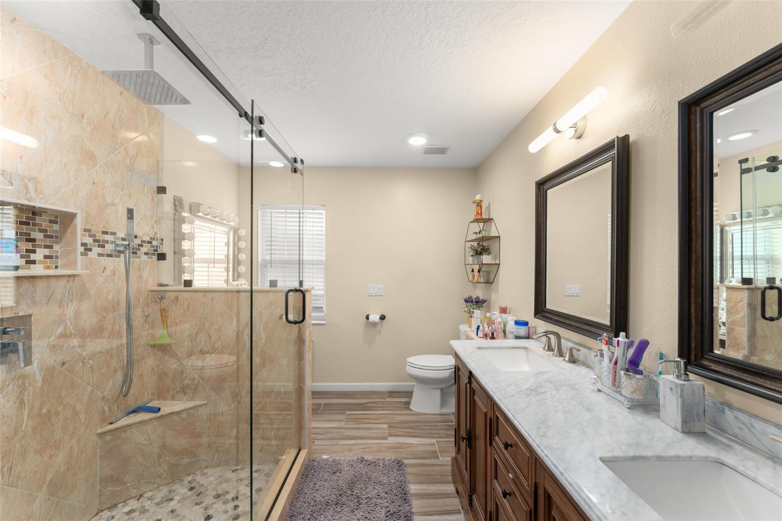 Image 32 of 49 For 2100 Wild Oak Court