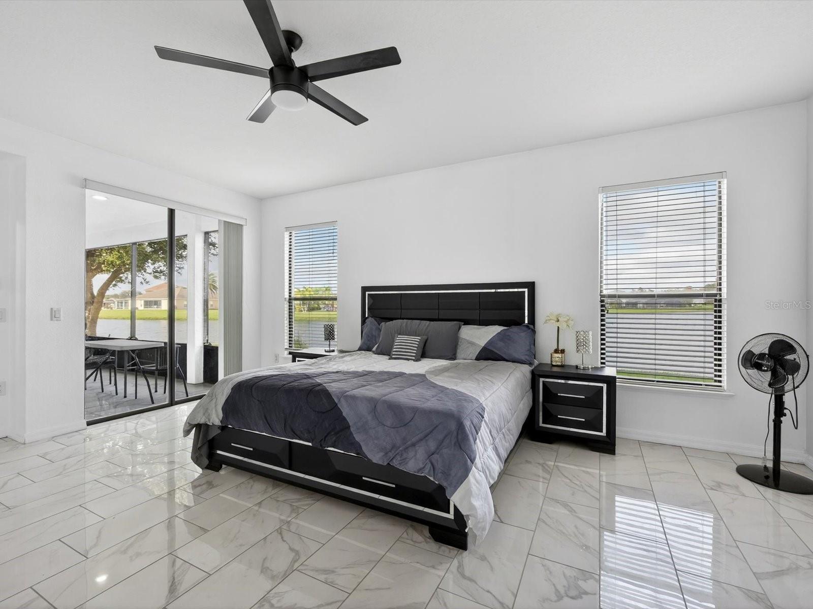 Image 32 of 67 For 1563 Angler Avenue