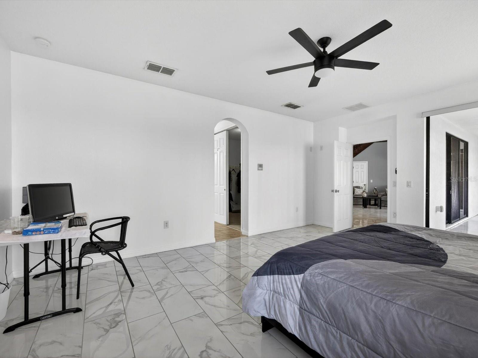 Image 33 of 67 For 1563 Angler Avenue