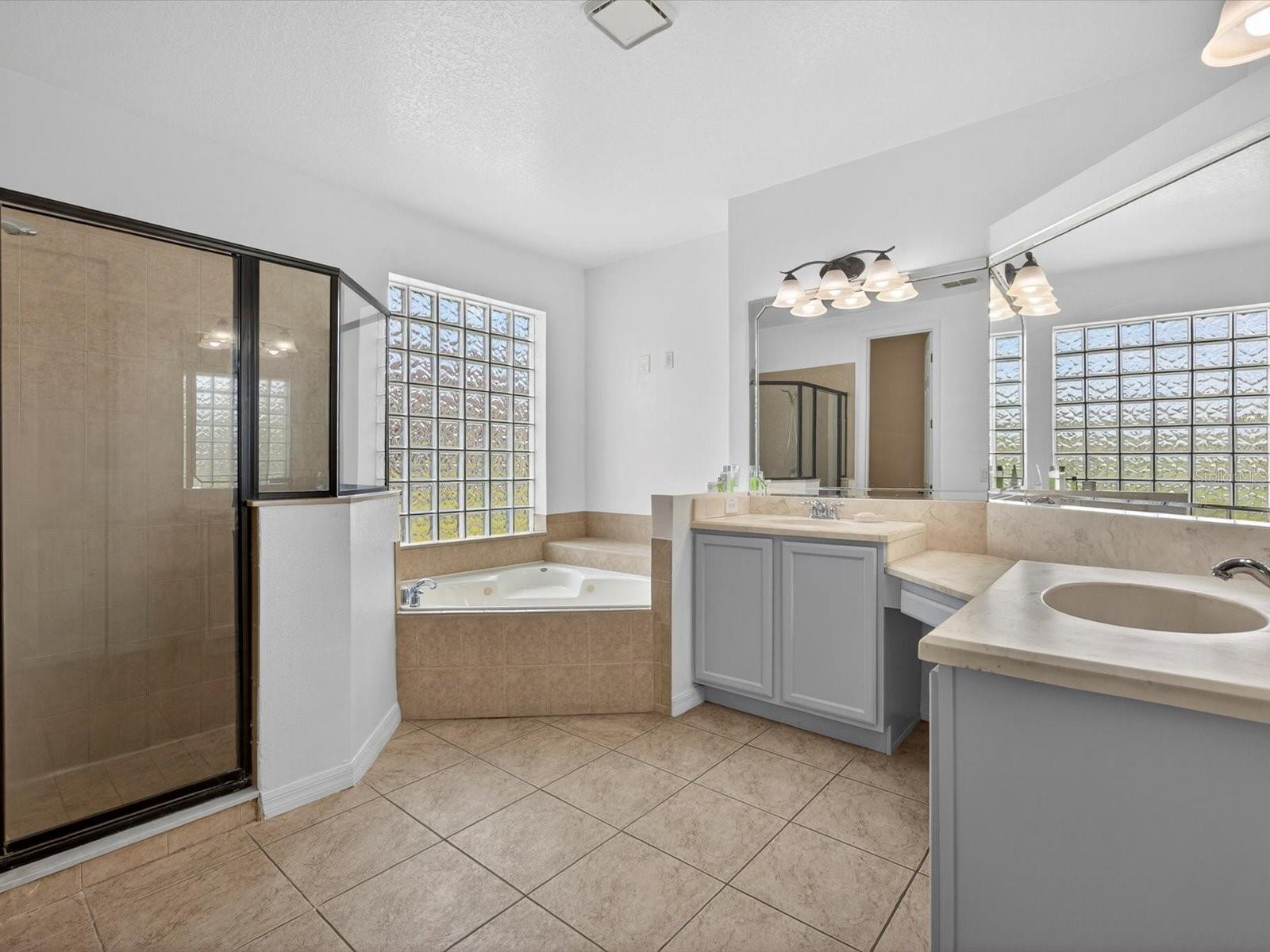 Image 34 of 67 For 1563 Angler Avenue