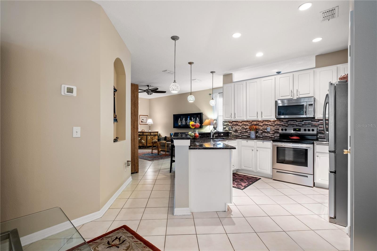 Image 10 of 31 For 9089 Saint Andrews Way