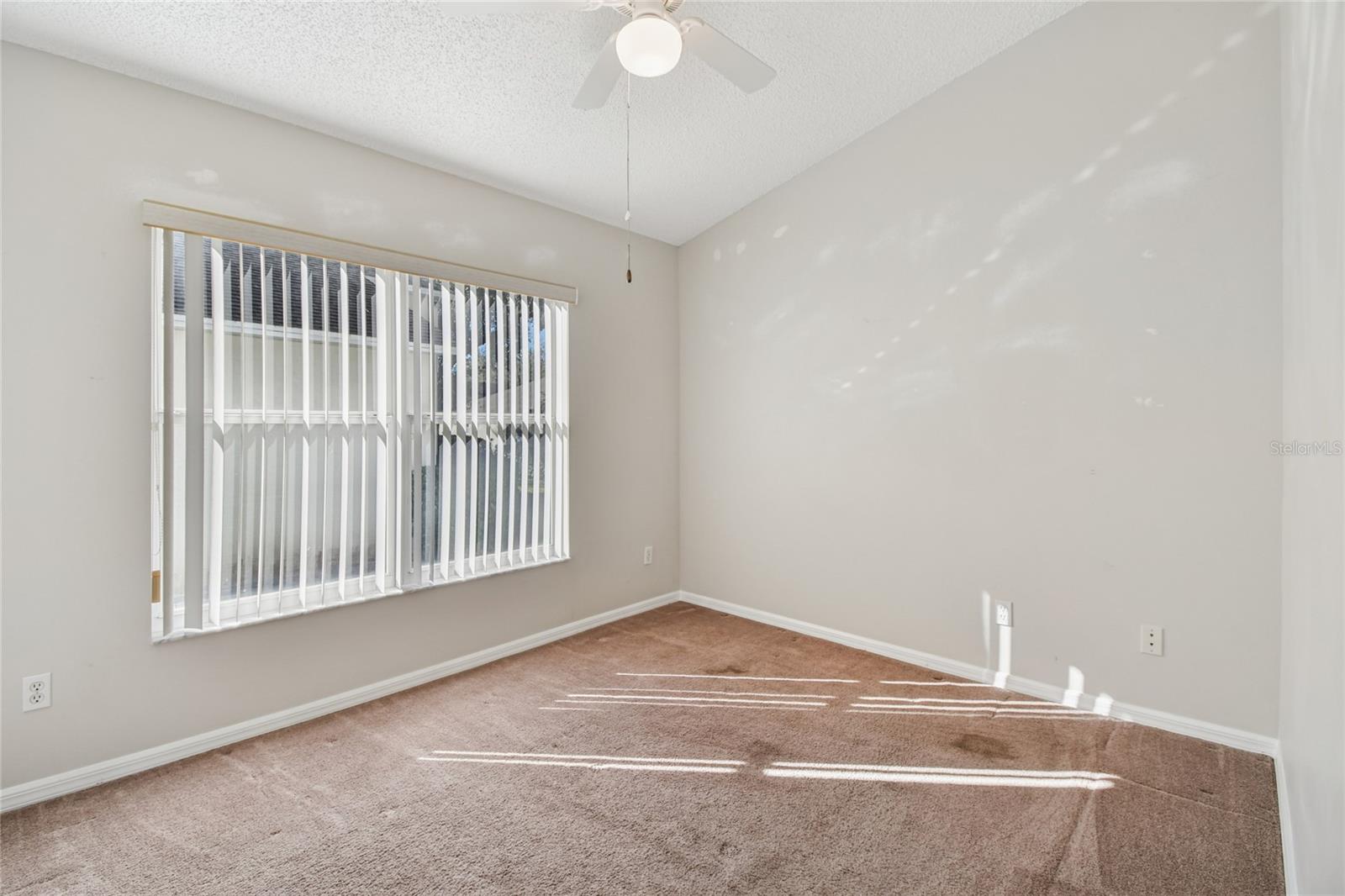 Image 18 of 27 For 3827 Eversholt Street