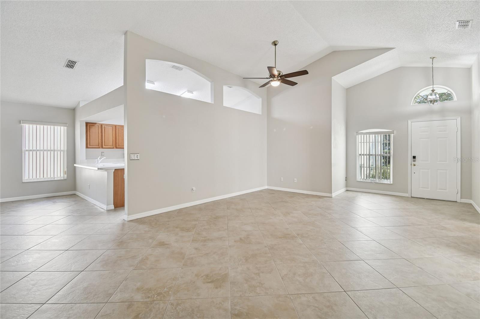 Image 4 of 27 For 3827 Eversholt Street