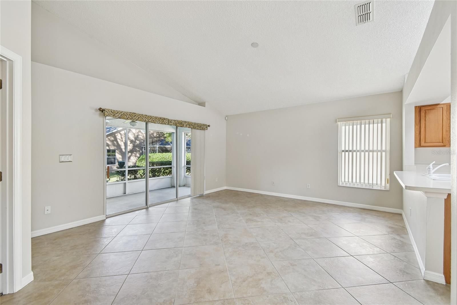 Image 6 of 27 For 3827 Eversholt Street