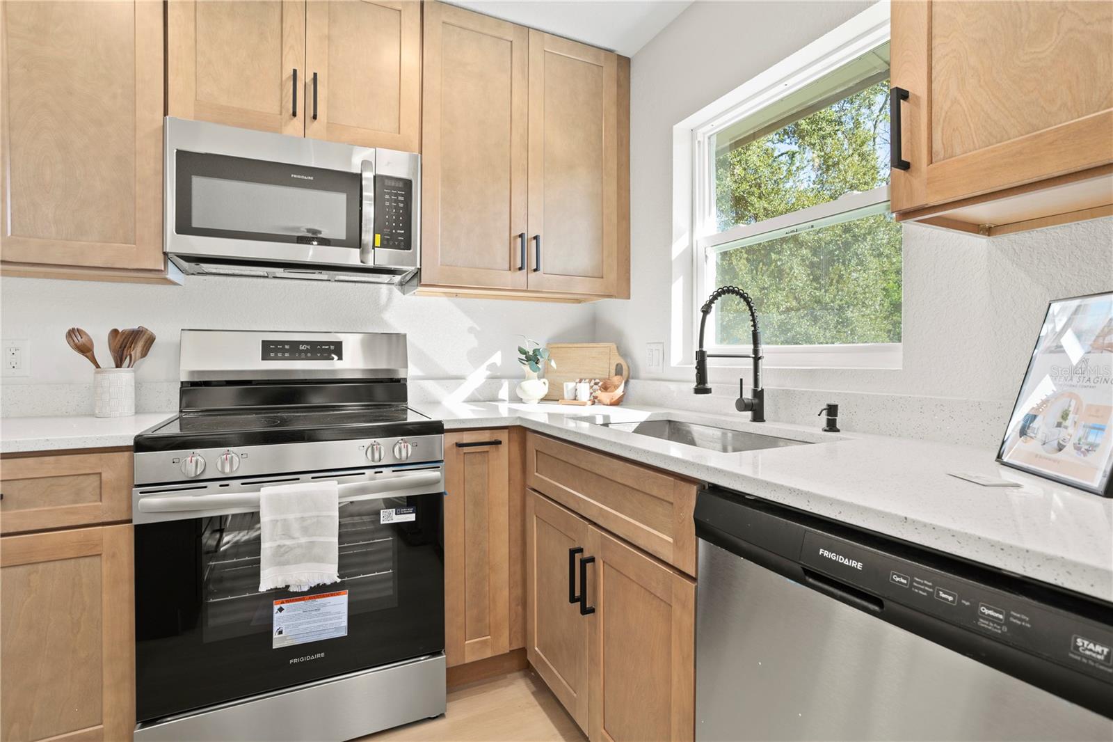 Image 10 of 27 For 1201 Bear Lake Road