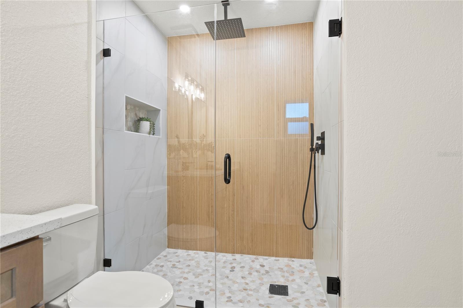 Image 14 of 27 For 1201 Bear Lake Road