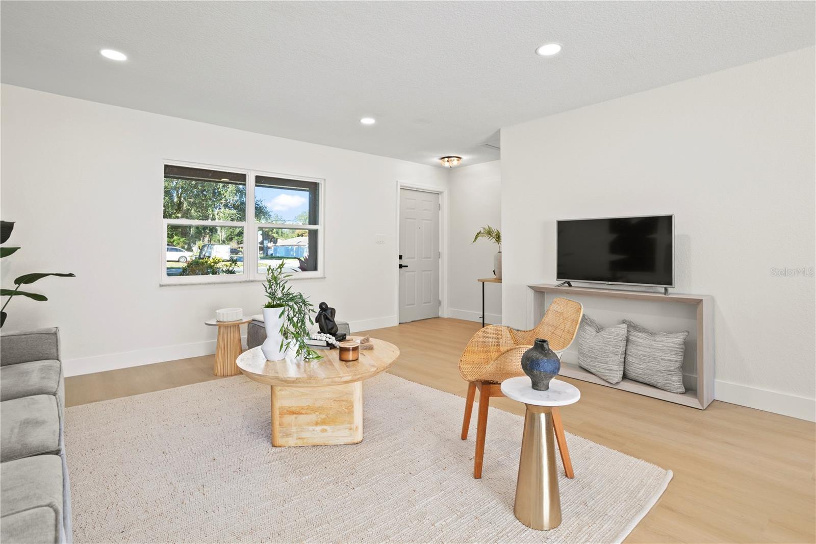 Image 4 of 27 For 1201 Bear Lake Road