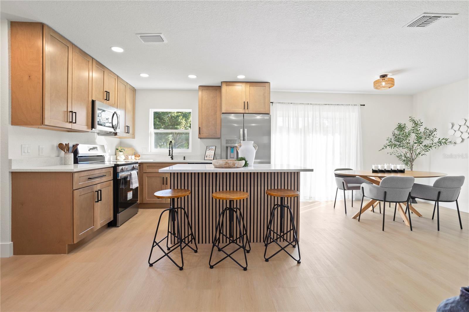 Image 6 of 27 For 1201 Bear Lake Road