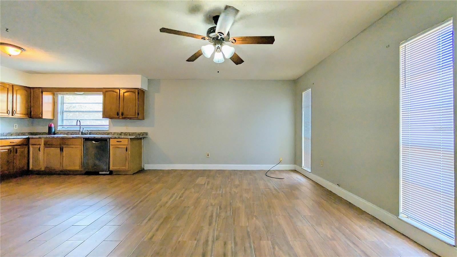 Image 3 of 8 For 2273 Menomonee Court 2273