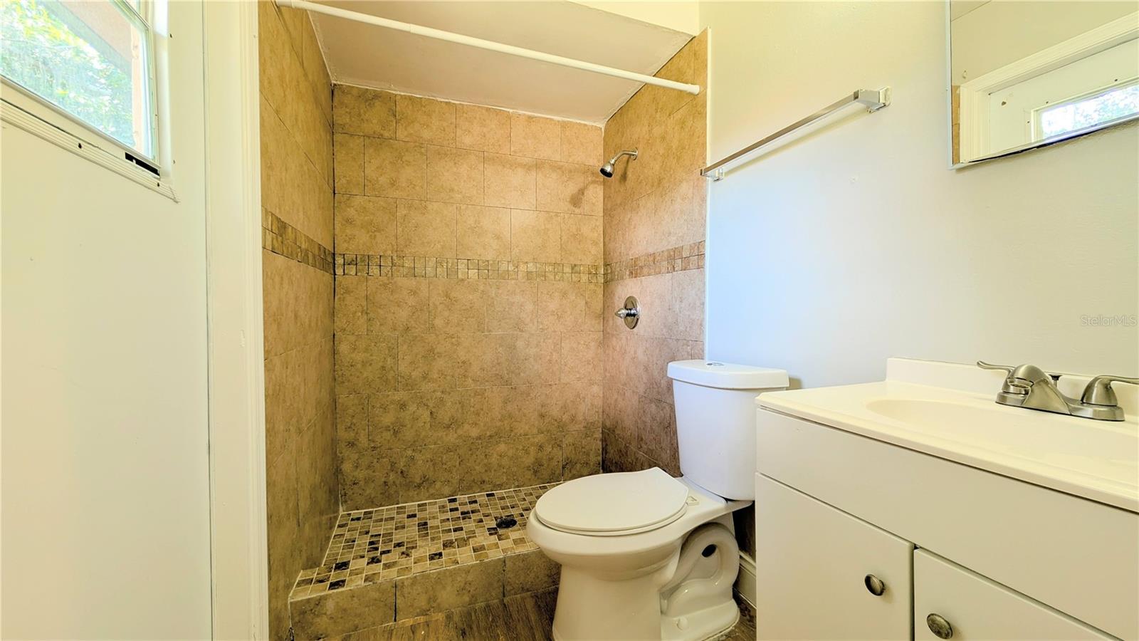 Image 6 of 8 For 2273 Menomonee Court 2273