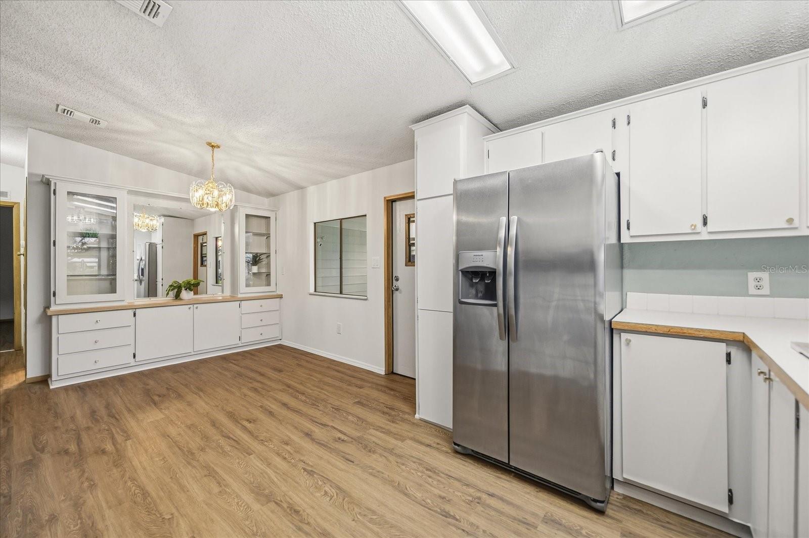 Image 8 of 42 For 2446 Fairbluff Circle 1554