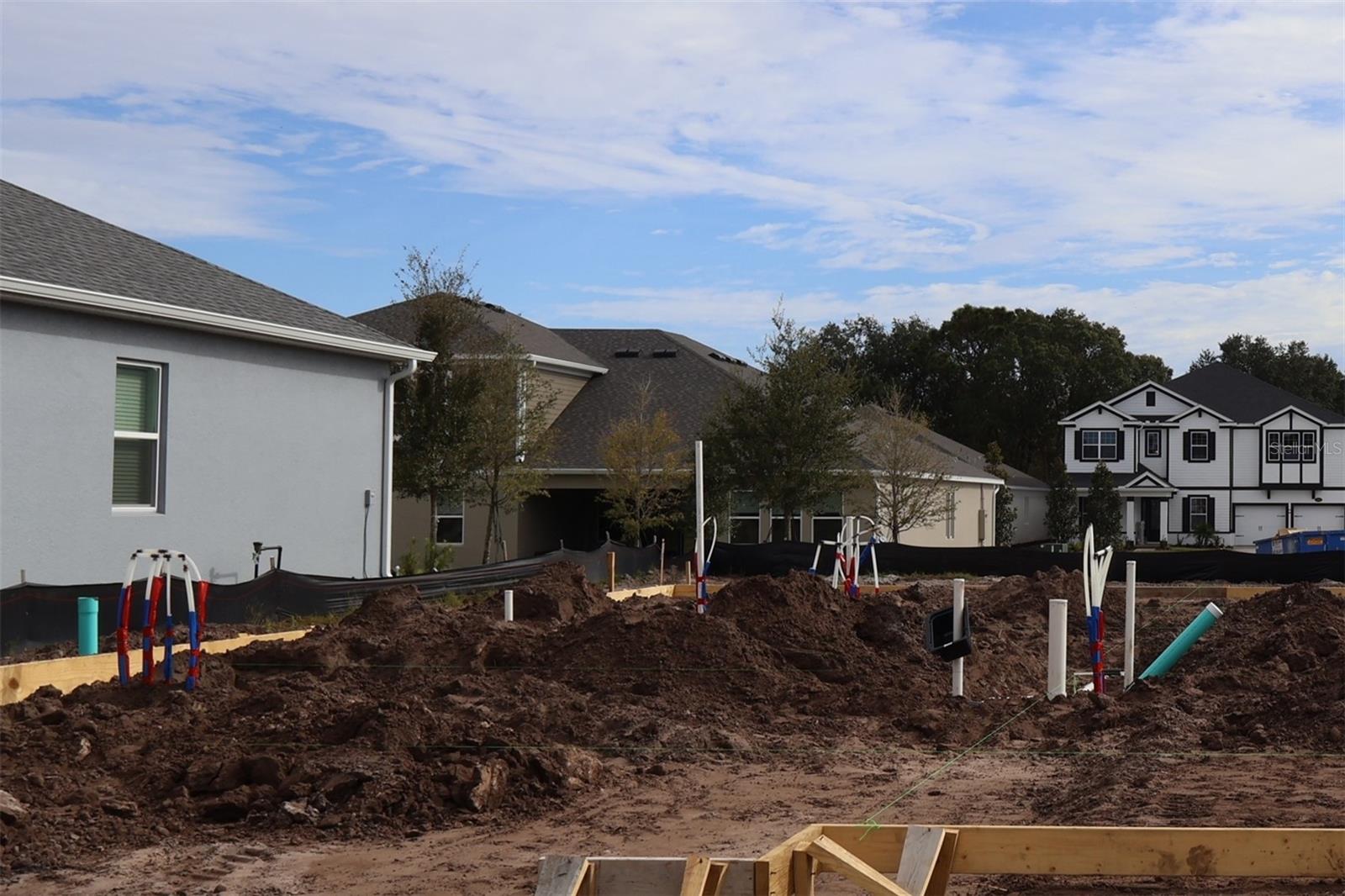 Image 2 of 4 For 2711 Ravencliffe Terrace