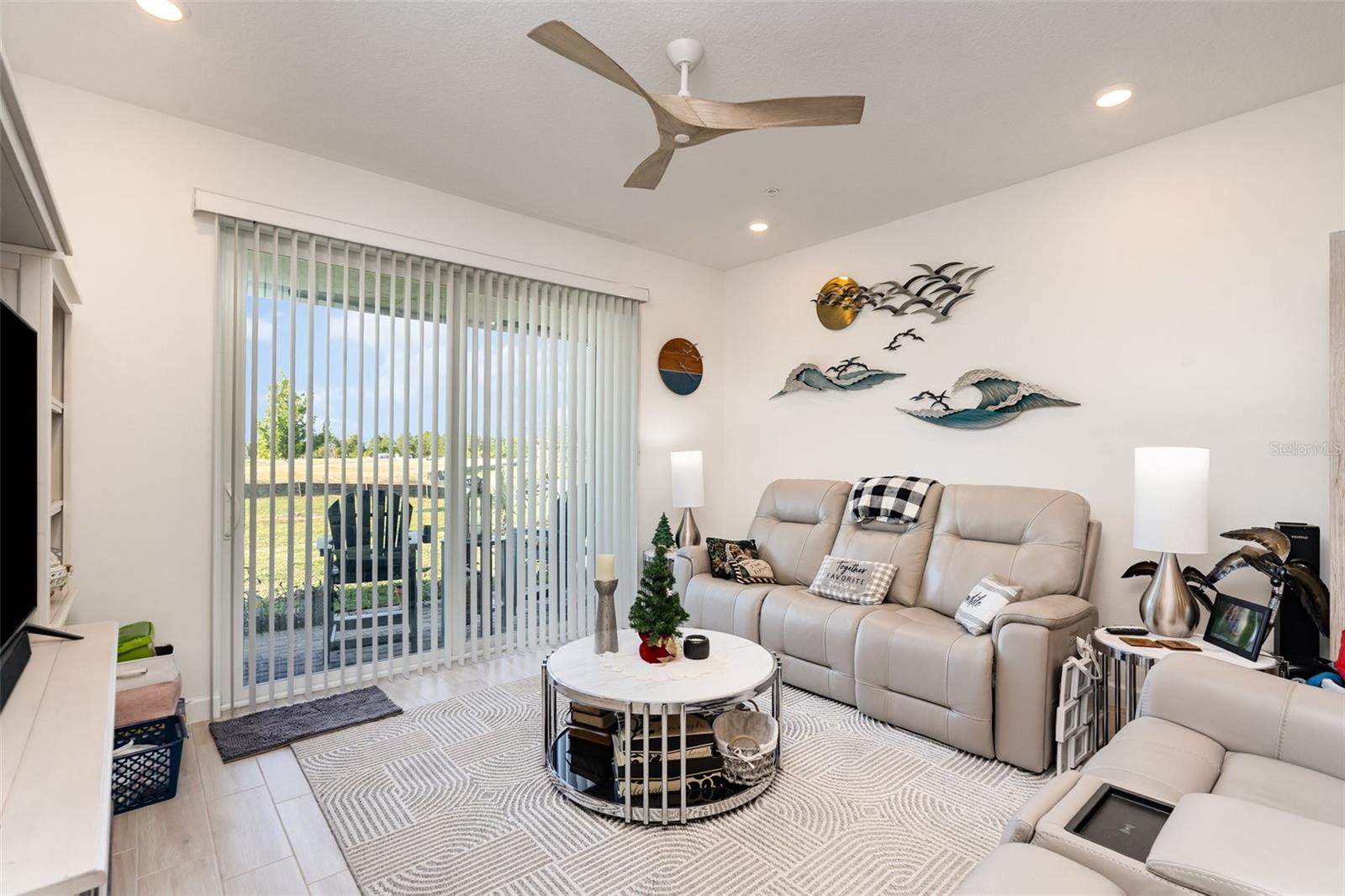 Image 4 of 30 For 2047 Cerulean Drive Nw