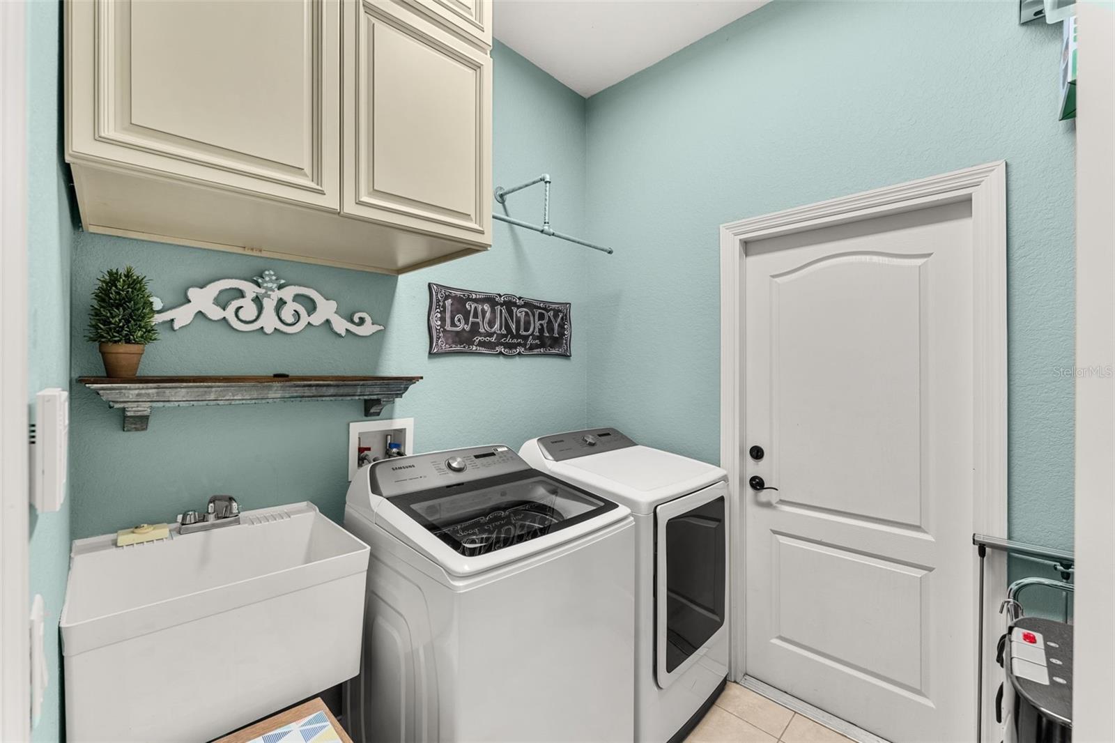 Image 36 of 80 For 3421 Gatlin Drive