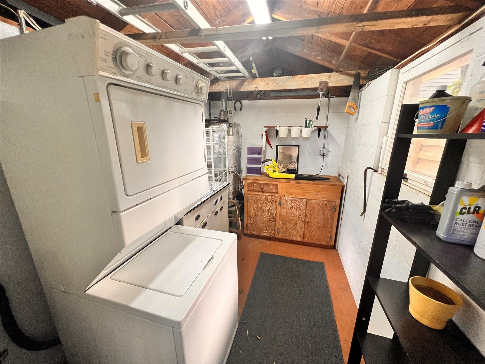 Image 17 of 19 For 1904 Marks Street