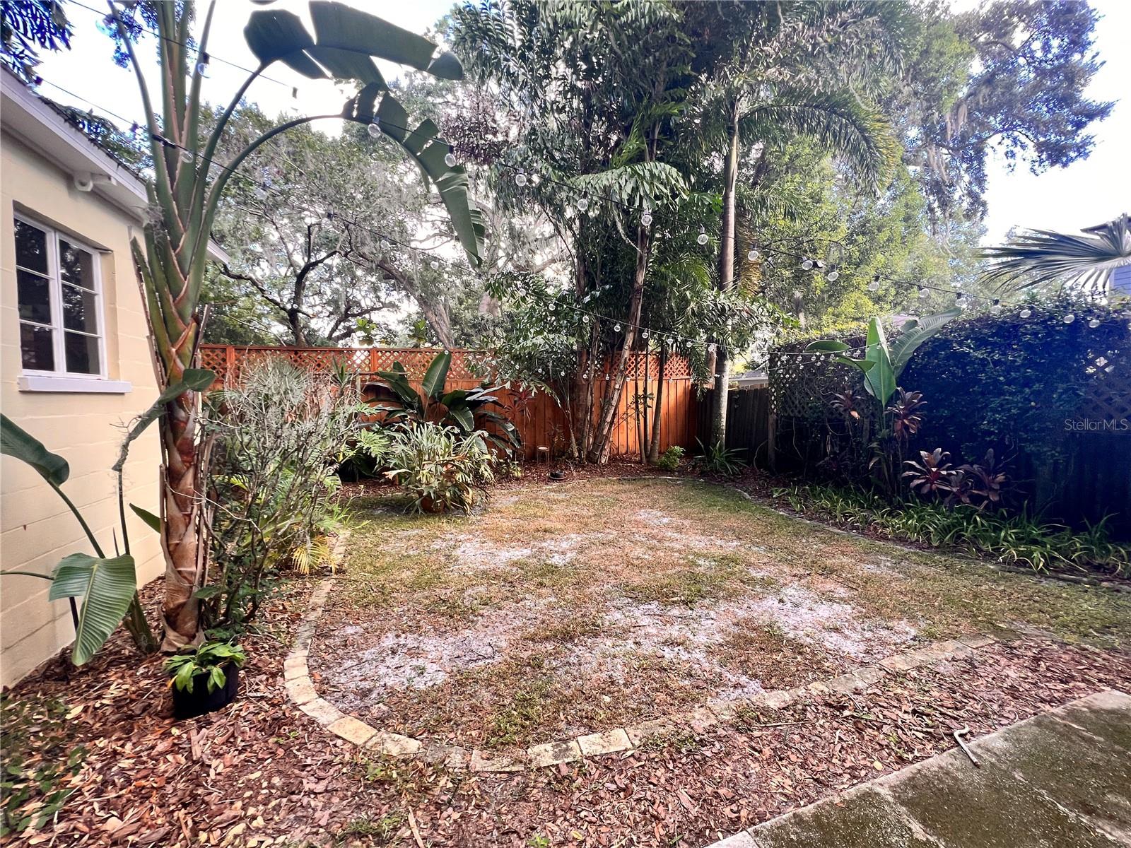 Image 18 of 19 For 1904 Marks Street