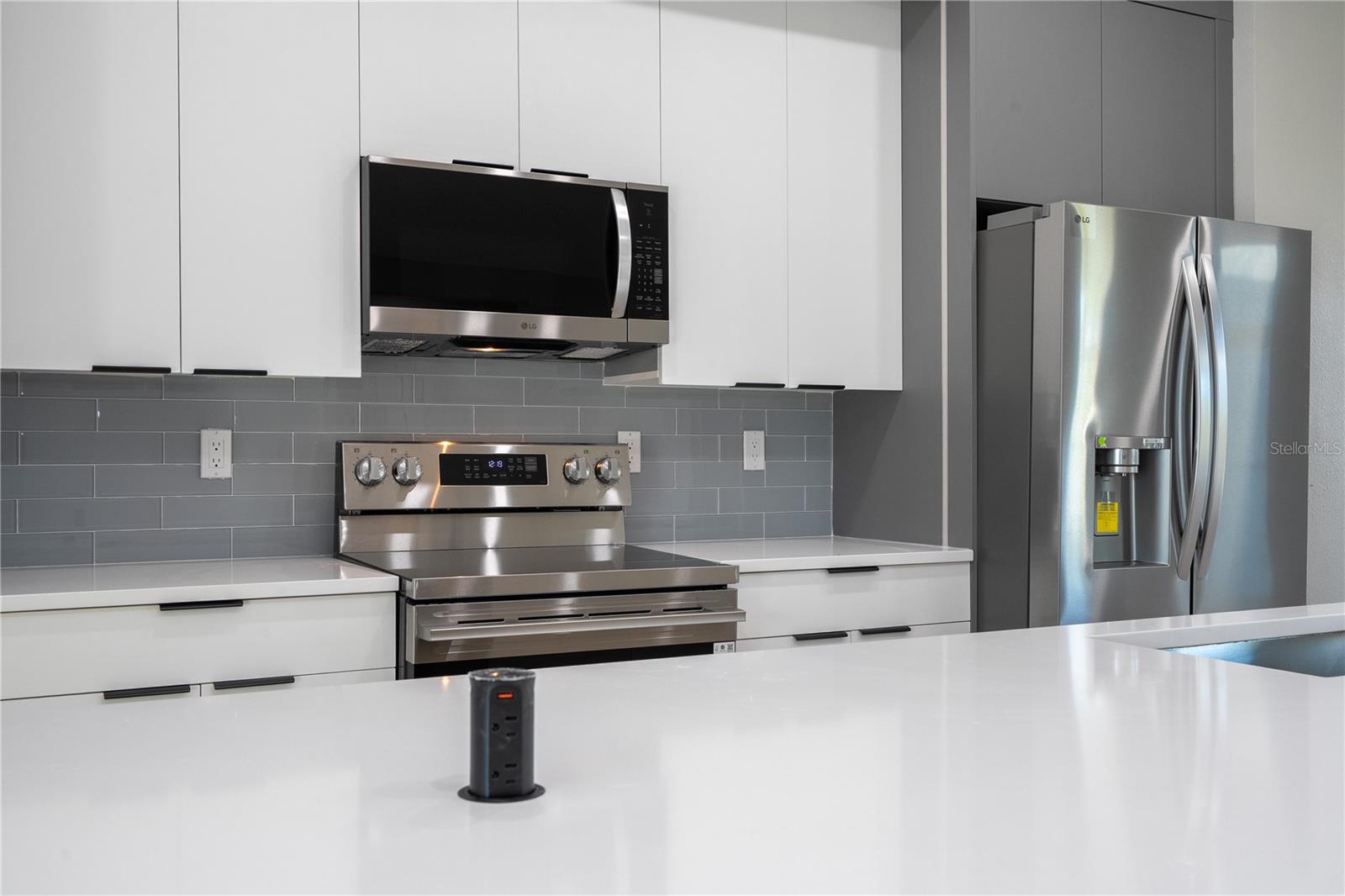 Image 14 of 85 For 15 Ramblewood Street