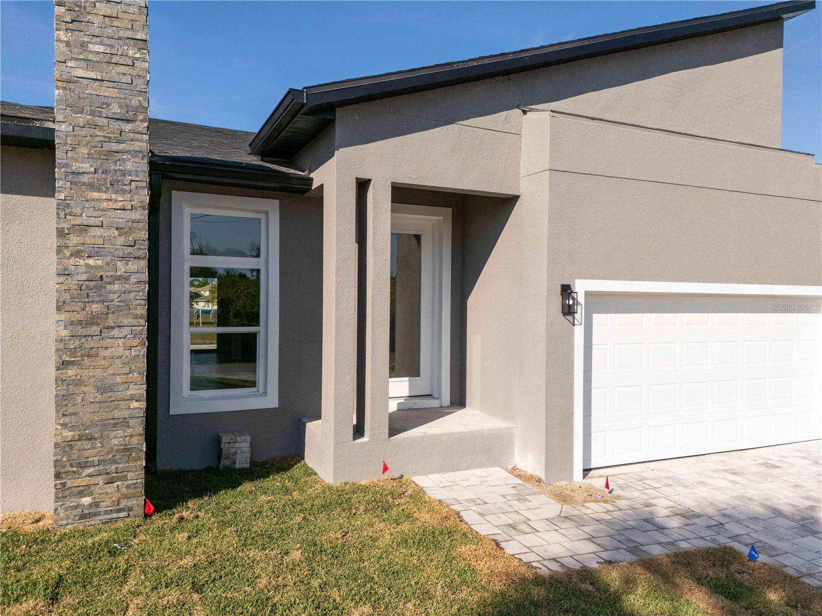 Image 2 of 85 For 15 Ramblewood Street