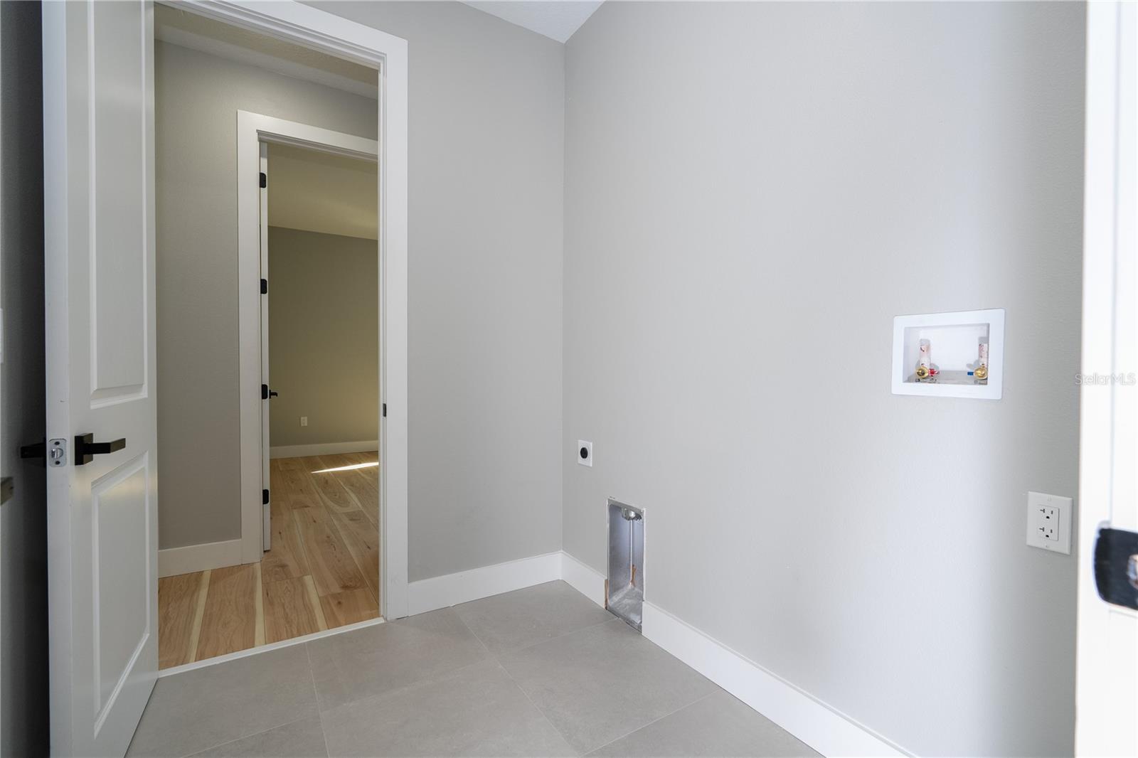 Image 33 of 85 For 15 Ramblewood Street