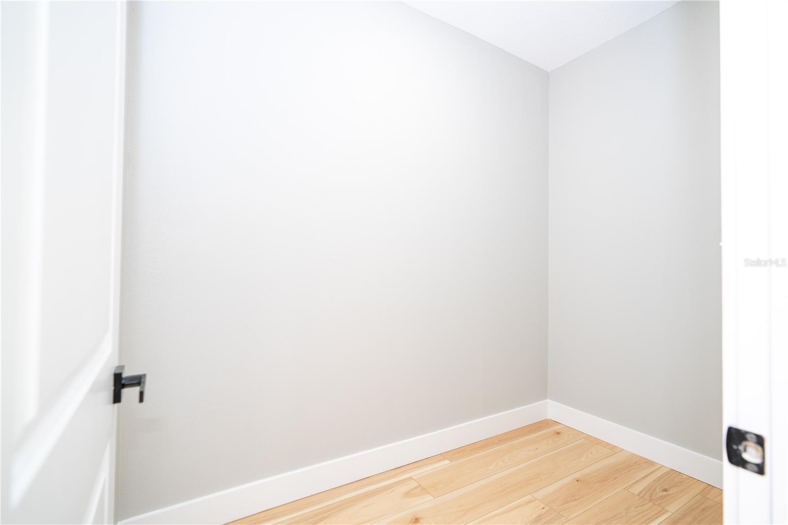 Image 42 of 85 For 15 Ramblewood Street