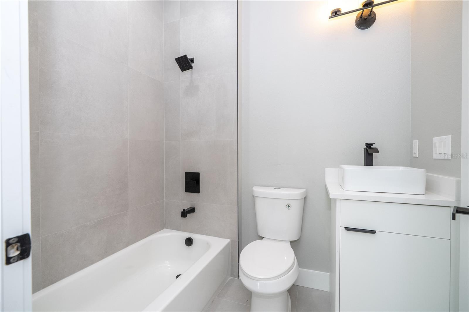 Image 60 of 85 For 15 Ramblewood Street