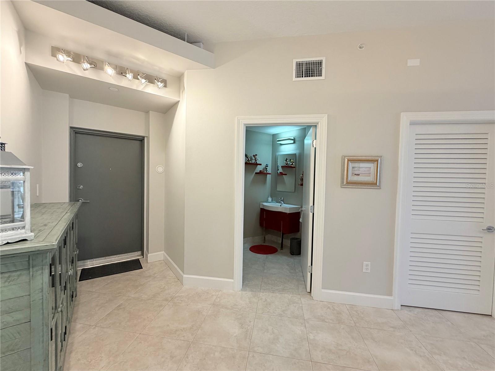 Image 23 of 73 For 3880 Highway A1a  104