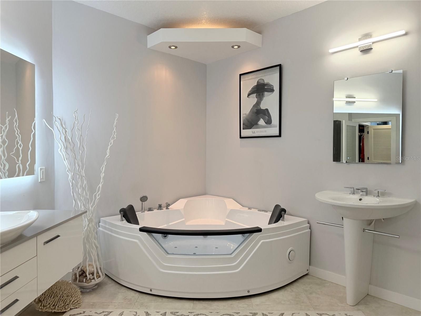 Image 31 of 73 For 3880 Highway A1a  104