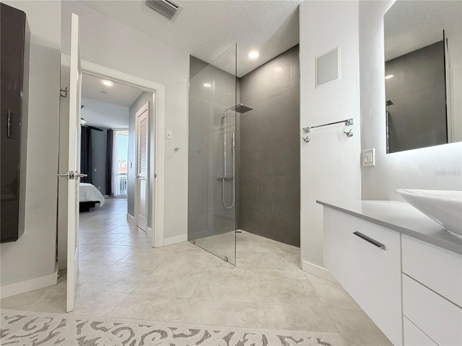 Image 39 of 73 For 3880 Highway A1a  104