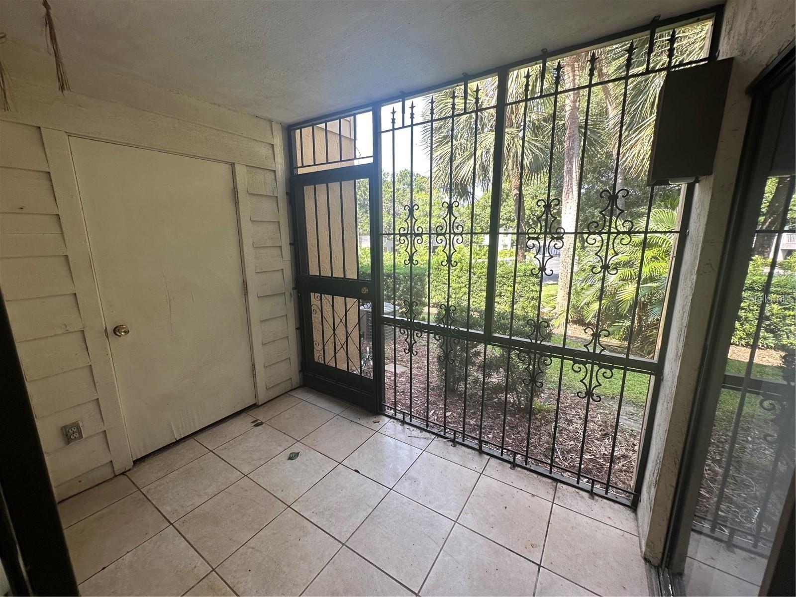 Image 15 of 17 For 600 Cranes Way 103