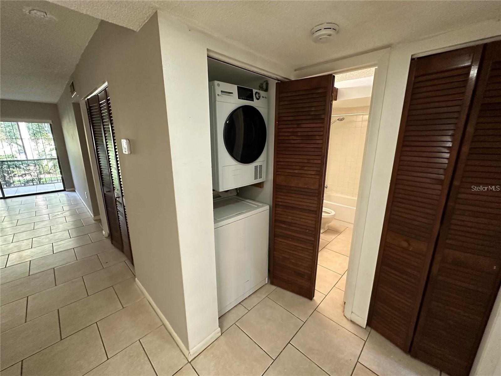 Image 6 of 17 For 600 Cranes Way 103